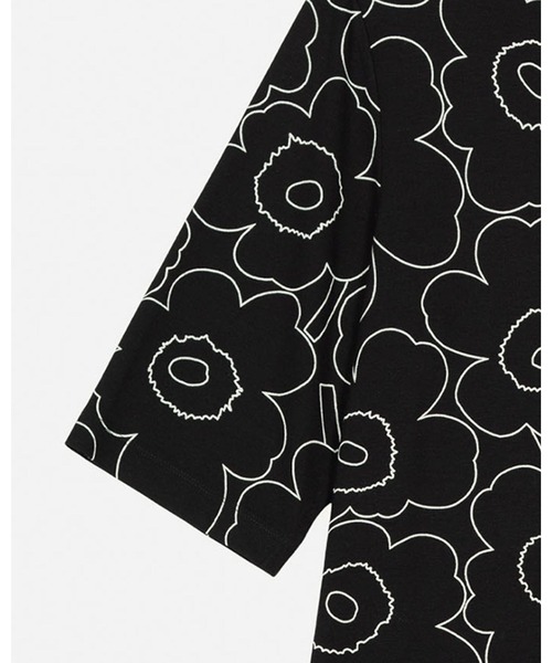 marimekko（マリメッコ）の「Kollaasi Piirto Unikko / shirt（Tシャツ/カットソー・レディース・ブラック・LARGE/MEDIUM/SMALL/X-SMALL）」の8枚目の写真