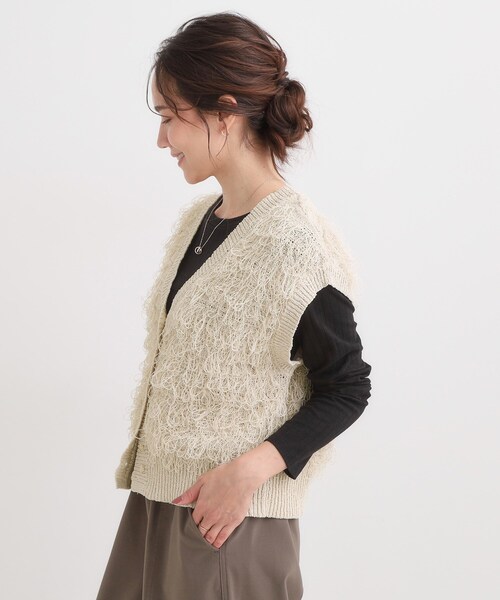 Cutie Blonde(キューティーブロンド)の「【前後2WAY】着るだけで着映える ループヤーンベスト(ベスト・レディース・ブラウン系その他/ライトベージュ/グリーン系・00)」の12枚目の写真