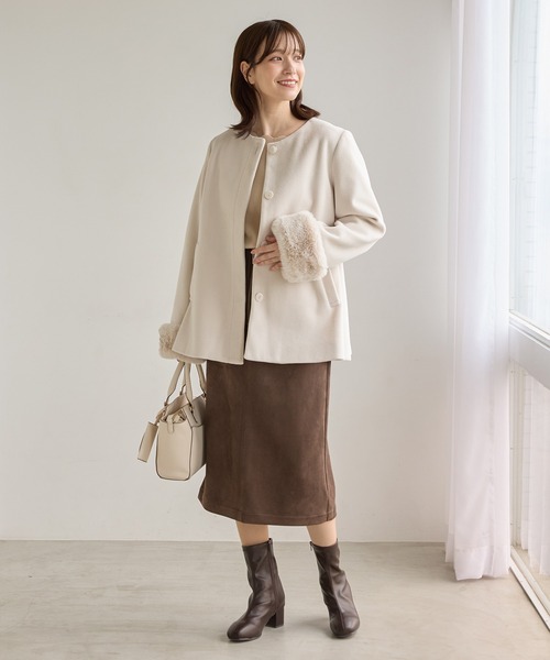 Honeys（ハニーズ）の「ファー付ノーカラーコート（ノーカラーコート・レディース・ライトグレー/モカ/ネイビー/アイボリー・S/M/LL/L/3L）」の6枚目の写真