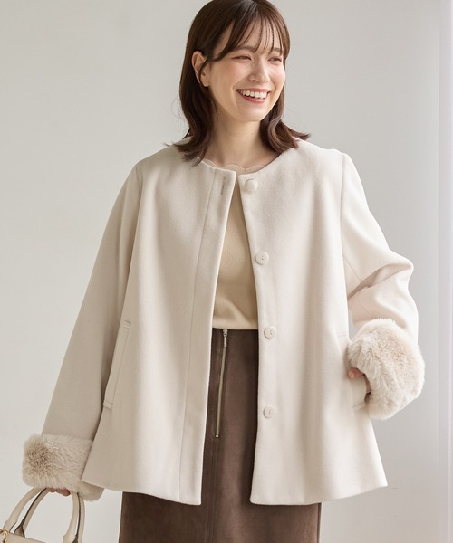 Honeys（ハニーズ）の「ファー付ノーカラーコート（ノーカラーコート・レディース・ライトグレー/モカ/ネイビー/アイボリー・S/M/LL/L/3L）」の8枚目の写真