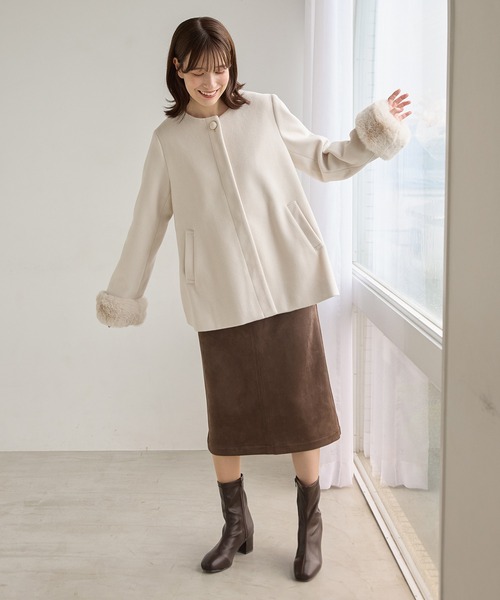 Honeys（ハニーズ）の「ファー付ノーカラーコート（ノーカラーコート・レディース・ライトグレー/モカ/ネイビー/アイボリー・S/M/LL/L/3L）」の9枚目の写真