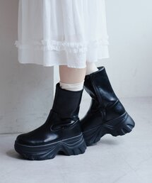 Kastane（カスタネ）の「レザーミドルブーツ（ブーツ・レディース）」