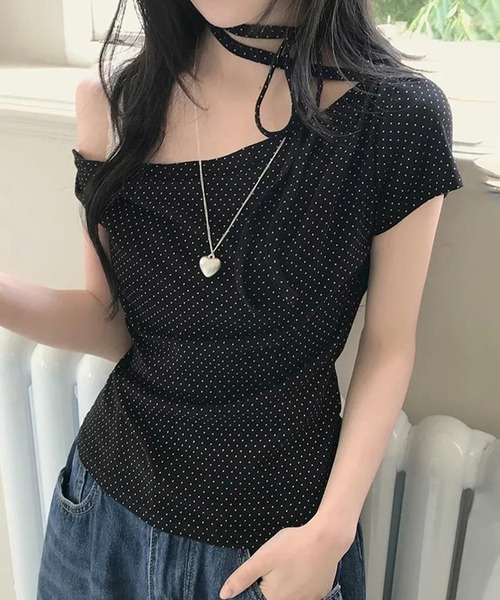 Nia(ニア)の「Nia(ニア)/ドット柄 半袖 ワンショルダーリボントップス(Tシャツ/カットソー・レディース・ブラック/アイボリー/ピンク・SMALL/MEDIUM)」の1枚目の写真