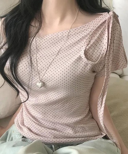 Nia(ニア)の「Nia(ニア)/ドット柄 半袖 ワンショルダーリボントップス(Tシャツ/カットソー・レディース・ブラック/アイボリー/ピンク・SMALL/MEDIUM)」の14枚目の写真