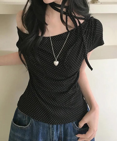 Nia(ニア)の「Nia(ニア)/ドット柄 半袖 ワンショルダーリボントップス(Tシャツ/カットソー・レディース・ブラック/アイボリー/ピンク・SMALL/MEDIUM)」の17枚目の写真