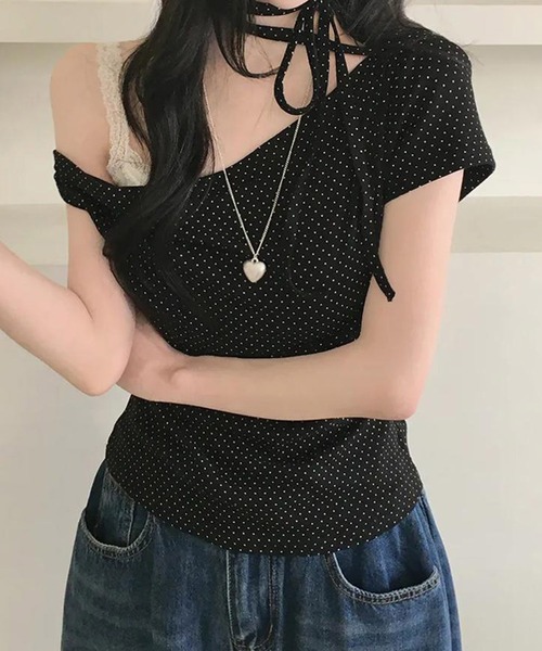 Nia(ニア)の「Nia(ニア)/ドット柄 半袖 ワンショルダーリボントップス(Tシャツ/カットソー・レディース・ブラック/アイボリー/ピンク・SMALL/MEDIUM)」の18枚目の写真