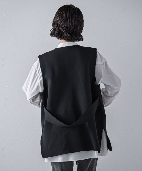 la.f…(ラエフ)の「"後姿もこなれ感"スポンディッシュニットジレ≪手洗い可能≫(ベスト・レディース・チャコールグレー/ブラック/キャメル・9号)」の20枚目の写真
