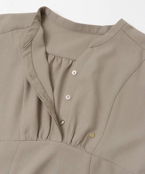 F by ROSSO(エフバイロッソ)の「『UR TECH SMOOTHLUXE』F by ROSSO キーネックワンピース(ワンピース・レディース・ベージュ/ブラック/チャコールグレー・36/38)」の16枚目の写真