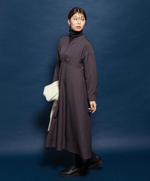 F by ROSSO(エフバイロッソ)の「『UR TECH SMOOTHLUXE』F by ROSSO キーネックワンピース(ワンピース・レディース・ベージュ/ブラック/チャコールグレー・36/38)」の22枚目の写真