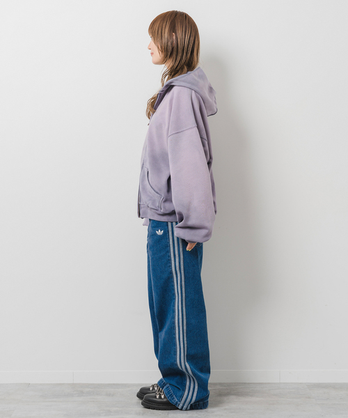 adidas(アディダス)の「adidas / アディダス DENIM 3S PANT(デニムパンツ・レディース・サックスブルー・25/24)」の2枚目の写真