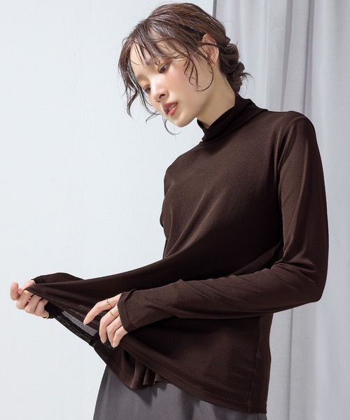 en CAnAF(エンカナフ)の「【新色追加】ハイネック シアー トップス(Tシャツ/カットソー・レディース・レッド/ブラウン/ホワイト/ブラック/チャコールグレー/ボルドー/ピンク・フリー)」の4枚目の写真