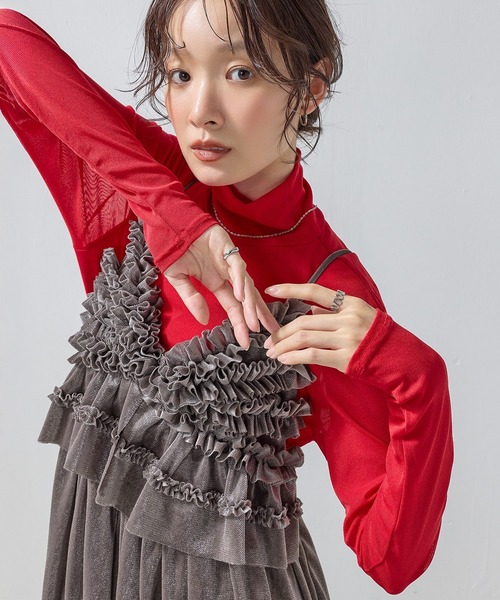 en CAnAF(エンカナフ)の「【新色追加】ハイネック シアー トップス(Tシャツ/カットソー・レディース・レッド/ブラウン/ホワイト/ブラック/チャコールグレー/ボルドー/ピンク・フリー)」の6枚目の写真