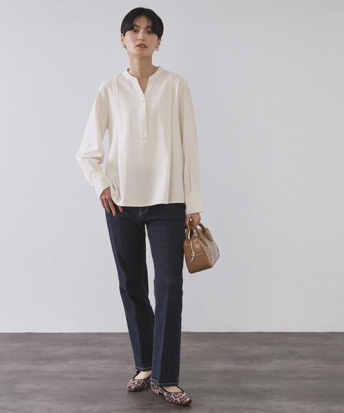 OPAQUE.CLIP（オペークドットクリップ）の「タックスキッパーブラウス【洗濯機OK】（シャツ/ブラウス・レディース・ブラック/ホワイト/キャメル/ボルドー・38/40/42）」の9枚目の写真