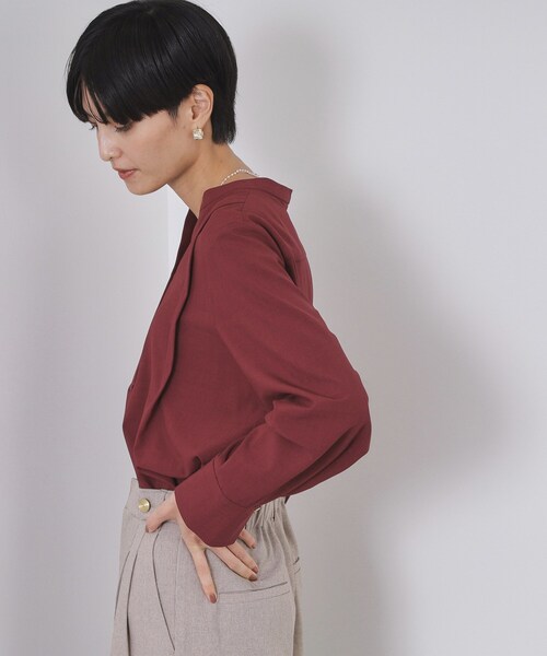 OPAQUE.CLIP（オペークドットクリップ）の「タックスキッパーブラウス【洗濯機OK】（シャツ/ブラウス・レディース・ブラック/ホワイト/キャメル/ボルドー・38/40/42）」の14枚目の写真