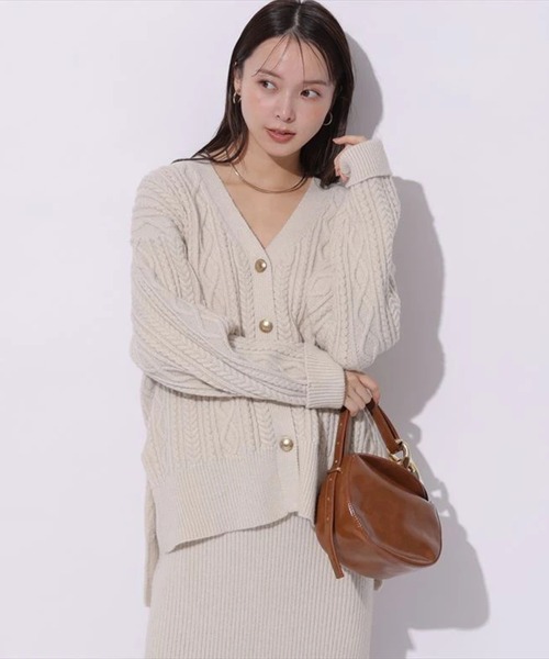 Mystrada(マイストラーダ)の「ケーブル編みカーデ(ニット/セーター・レディース・オフホワイト/ブラウン系その他3・38)」の22枚目の写真