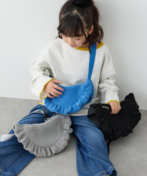 CIAOPANIC TYPY(チャオパニックティピー)の「【KIDS】ボアフリルショルダーバッグ(ショルダーバッグ・キッズ・ブラック/ブルー/グレー・ONE SIZE)」の5枚目の写真