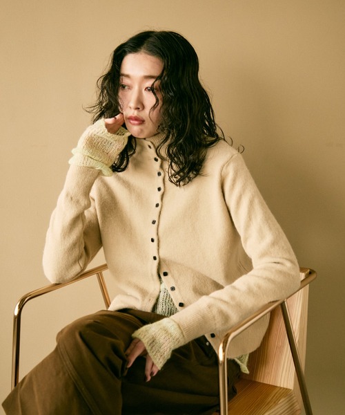 Lutim by u（ルチバイユー）の「Square button high-neck knit / スクエアボタンハイネックニット（カーディガン/ボレロ・レディース・グレー/ベージュ/イエロー・FREE）」の3枚目の写真