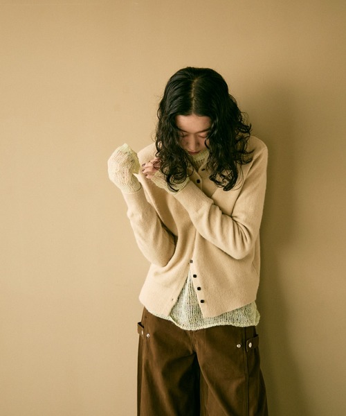 Lutim by u（ルチバイユー）の「Square button high-neck knit / スクエアボタンハイネックニット（カーディガン/ボレロ・レディース・グレー/ベージュ/イエロー・FREE）」の8枚目の写真