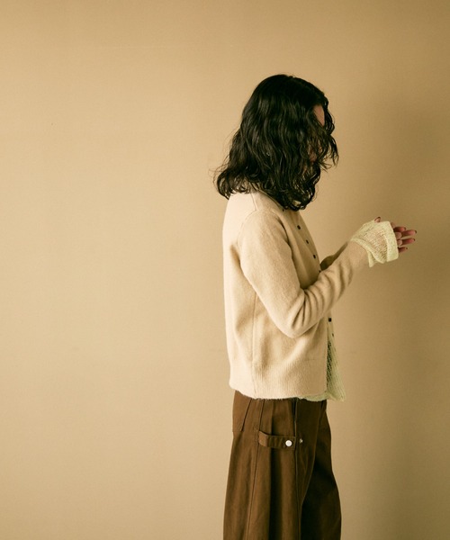 Lutim by u（ルチバイユー）の「Square button high-neck knit / スクエアボタンハイネックニット（カーディガン/ボレロ・レディース・グレー/ベージュ/イエロー・FREE）」の10枚目の写真