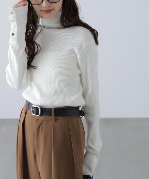 FREE'S MART（フリーズマート）の「◆〈ＭＦＭ〉袖金ボタンリブタートルニット（ニット/セーター・レディース・ホワイト/ピンク/レッド/ブラック/グレー・FREE）」の19枚目の写真