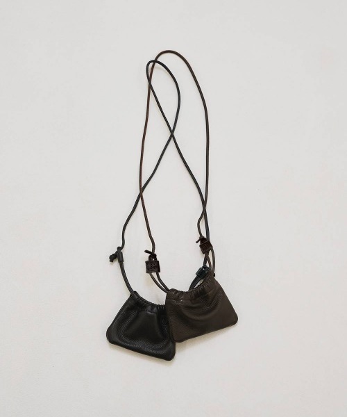 TODAYFUL(トゥデイフル)の「TODAYFUL Leather Compact Purse レザーコンパクトパース/12611017(ショルダーバッグ・レディース・ブラック・ONE SIZE)」の5枚目の写真