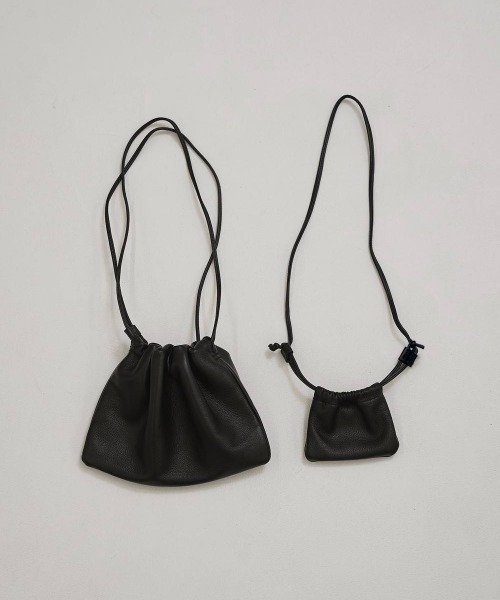 TODAYFUL(トゥデイフル)の「TODAYFUL Leather Compact Purse レザーコンパクトパース/12611017(ショルダーバッグ・レディース・ブラック・ONE SIZE)」の8枚目の写真