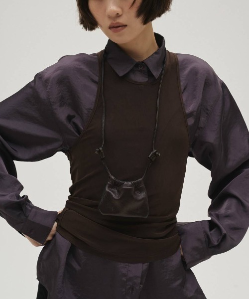 TODAYFUL(トゥデイフル)の「TODAYFUL Leather Compact Purse レザーコンパクトパース/12611017(ショルダーバッグ・レディース・ブラック・ONE SIZE)」の4枚目の写真