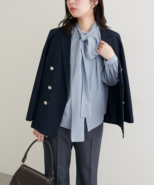 natural couture(ナチュラルクチュール)の「ボウタイリボンブラウス(シャツ/ブラウス・レディース・ブラック/サックスブルー/オフホワイト/ピンク・FREE)」の3枚目の写真