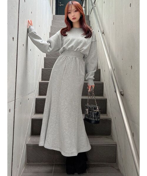 RESEXXY(リゼクシー)の「【ZOZO限定】裏起毛スウェットマーメイドワンピース(ワンピース・レディース・グレー/チャコールグレー/ブルー/ブラック・SMALL/MEDIUM/LARGE)」の22枚目の写真