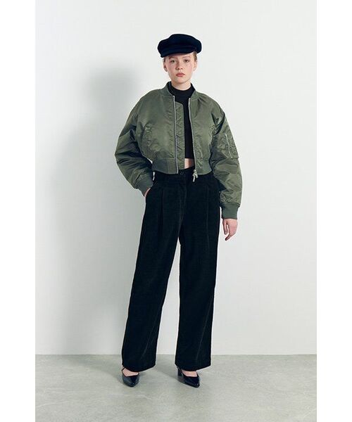 MUSINSA STANDARD WOMAN（ムシンサスタンダードウーマン）の「ウィメンズワンタックワイドコーデュロイパンツ[ブラック]（その他パンツ・レディース・その他・29/28/24/25/26/27/30）」の8枚目の写真