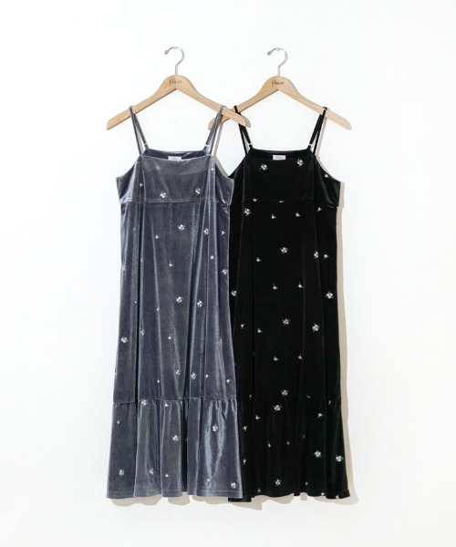 flower（フラワー）の「ベロアエンブロイダリーワンピース（ワンピース・レディース・グレー/ブラック・FREE）」の18枚目の写真