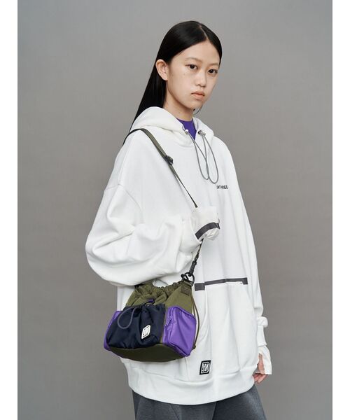 UN3D.（アンスリード）の「【WEB限定】2WAY POCKET NYLON SHOULDER / 2WAYポケットナイロンショルダー（ショルダーバッグ・レディース・ブラック/その他1・FREE）」の17枚目の写真