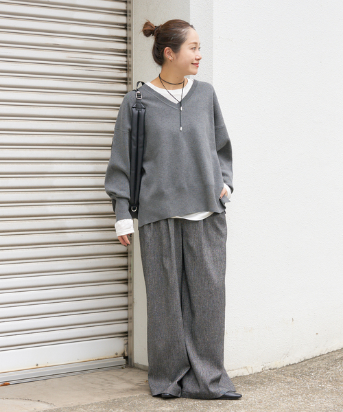JOURNAL STANDARD(ジャーナルスタンダード)の「《WEB限定追加3》ウォッシャブルTEXBRID Vプルオーバー(ニット/セーター・レディース・チャコールグレー/ブラック/ブラウン・FREE)」の6枚目の写真