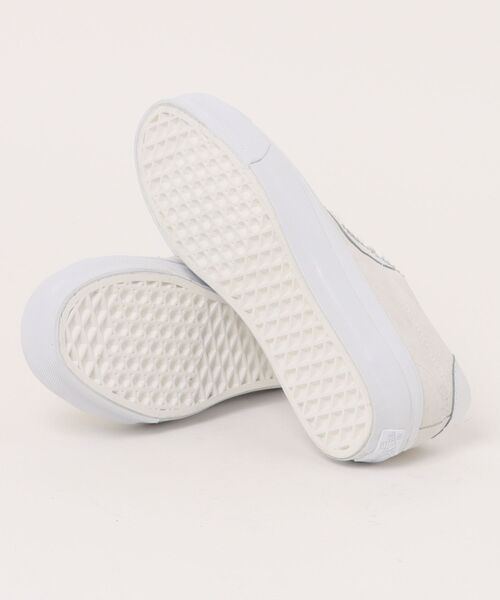 VANS(バンズ)の「PREMIUM スポーツ 73 / Sport 73 LX PIG SUEDE WHITE/WH VN000CR1WWW1(スニーカー・メンズ・オフホワイト・12/4.5/5/5.5/6/6.5/7/7.5/8/8.5/9/9.5/10/10.5/11/11.5/4)」の7枚目の写真