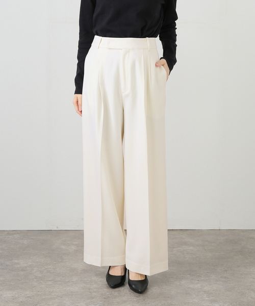 La TOTALITE(ラトータリテ)の「【洗える】タックワイドパンツ(スラックス・レディース・チャコールグレー/ホワイト・36/38)」の2枚目の写真