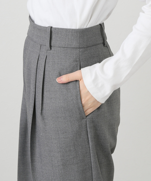 La TOTALITE(ラトータリテ)の「【洗える】タックワイドパンツ(スラックス・レディース・チャコールグレー/ホワイト・36/38)」の8枚目の写真