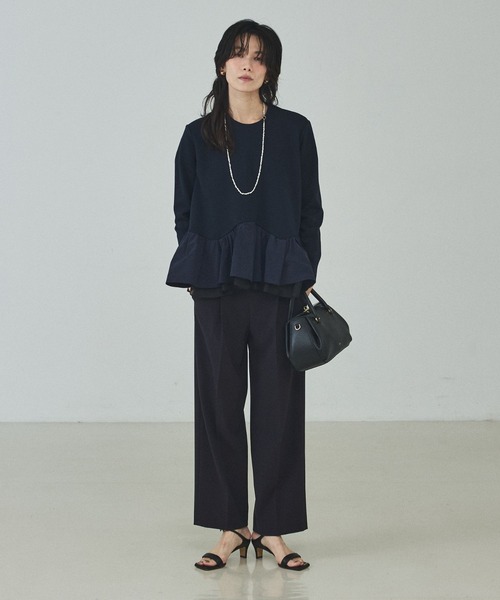 qualite（カリテ）の「タフタコンビプルオーバー/オケージョン/セレモニー/フォーマル/オフィスカジュアル（シャツ/ブラウス・レディース・ダークネイビー/オフホワイト・フリー）」の4枚目の写真