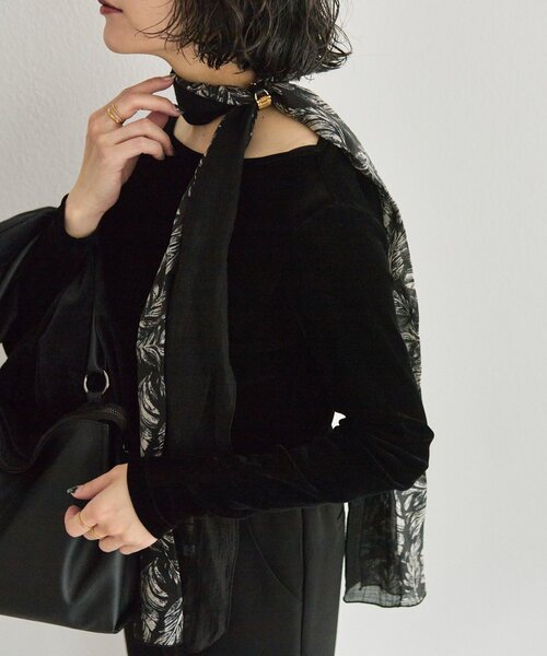 ear PAPILLONNER（イアパピヨネ）の「リング付バイカラーリーフストール（ストール/ショール・レディース・グレイッシュベージュ/ブラック・FREE）」の6枚目の写真