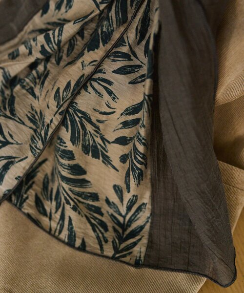 ear PAPILLONNER（イアパピヨネ）の「リング付バイカラーリーフストール（ストール/ショール・レディース・グレイッシュベージュ/ブラック・FREE）」の19枚目の写真