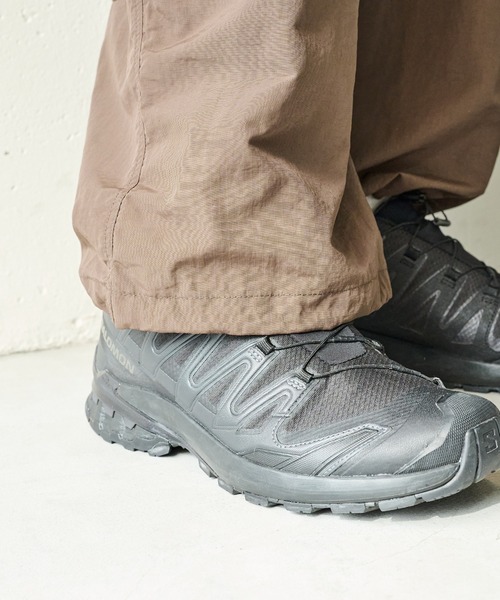 MAISON CLUB(メゾンクラブ)の「【MAISON CLUB】Nylon Ripstop Bigpocket Cargo Pants / ナイロンリップストップビッグポケットカーゴパンツ KKP(カーゴパンツ・メンズ・カーキ/ブラック/ブラウン・L/M)」の8枚目の写真