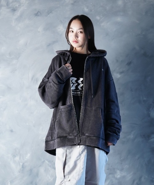 NOIZY(ノイジー)の「Threads Zip-Up Pigment Hoodie / ワンポイント 刺繍 ジップパーカー スウェットパーカー ピグメント フーディー(パーカー・メンズ・ブラック系その他・LARGE/MEDIUM)」の14枚目の写真