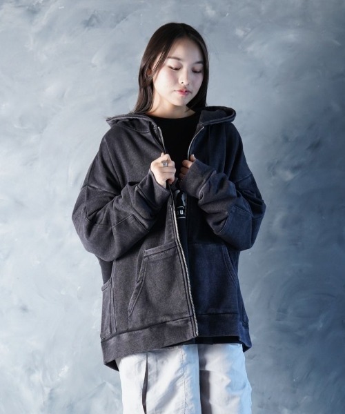 NOIZY(ノイジー)の「Threads Zip-Up Pigment Hoodie / ワンポイント 刺繍 ジップパーカー スウェットパーカー ピグメント フーディー(パーカー・メンズ・ブラック系その他・LARGE/MEDIUM)」の18枚目の写真