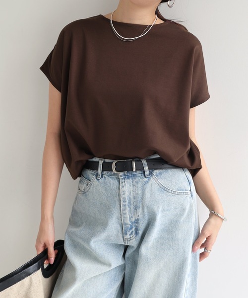 andme(アンドミー)の「きれいめポンチ2wayトップス(Tシャツ/カットソー・レディース・ネイビー/ブラウン/ホワイト/グレイッシュベージュ/グレー系その他/ブラック・L/M)」の4枚目の写真