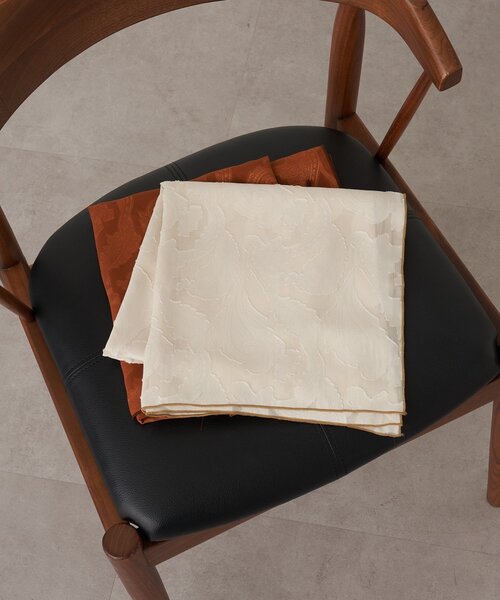 GALLARDAGALANTE（ガリャルダガランテ）の「シフォンジャガードスカーフ（バンダナ/スカーフ・レディース・オフホワイト/オレンジ・FREE）」の3枚目の写真