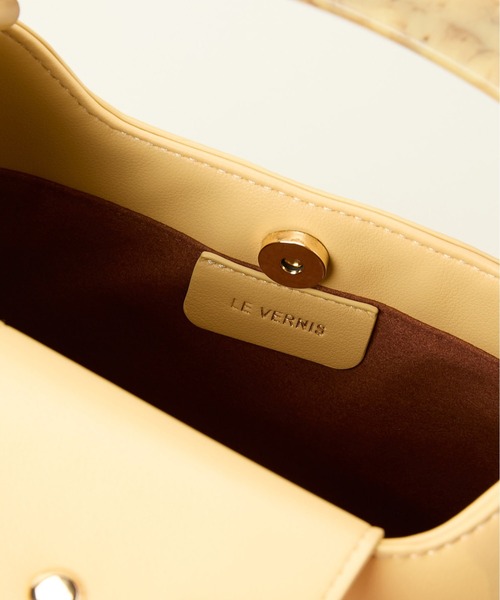 LE VERNIS（ル・ベルニ）の「LE VERNIS(ル・ベルニ) 【オケージョン対応】Marble horn SQ bag（ハンドバッグ・レディース・ブルー/ブラック/イエロー・FREE）」の10枚目の写真