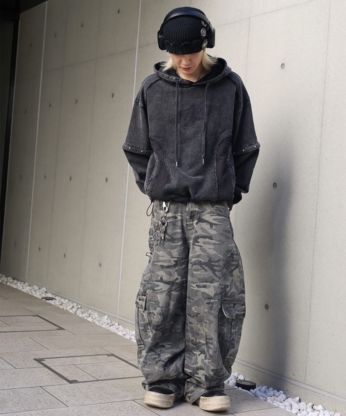 ATMARK（アットマーク）の「《２サイズ展開　/　UNISEX　》メッシュアップリケ　２wayパーカー（パーカー・レディース・ブラック/グレー・L/M）」の8枚目の写真