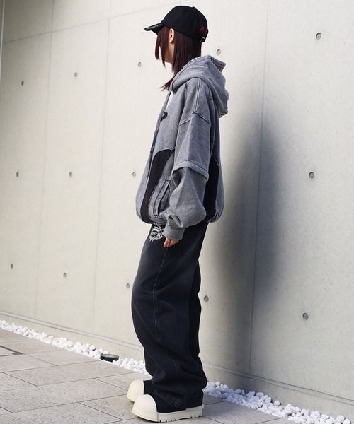 ATMARK（アットマーク）の「《２サイズ展開　/　UNISEX　》メッシュアップリケ　２wayパーカー（パーカー・レディース・ブラック/グレー・L/M）」の15枚目の写真