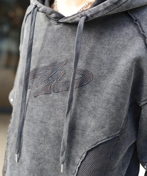 ATMARK（アットマーク）の「《２サイズ展開　/　UNISEX　》メッシュアップリケ　２wayパーカー（パーカー・レディース・ブラック/グレー・L/M）」の20枚目の写真