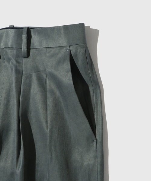 ADAM ET ROPE'（アダムエロペ）の「キュプラコットン ツープリーツスラックス（スラックス・メンズ・ブラック/チャコールグレー・L/M）」の4枚目の写真