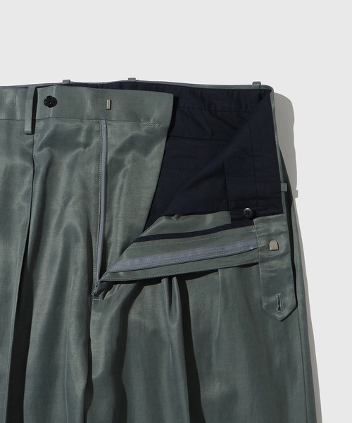 ADAM ET ROPE'（アダムエロペ）の「キュプラコットン ツープリーツスラックス（スラックス・メンズ・ブラック/チャコールグレー・L/M）」の5枚目の写真